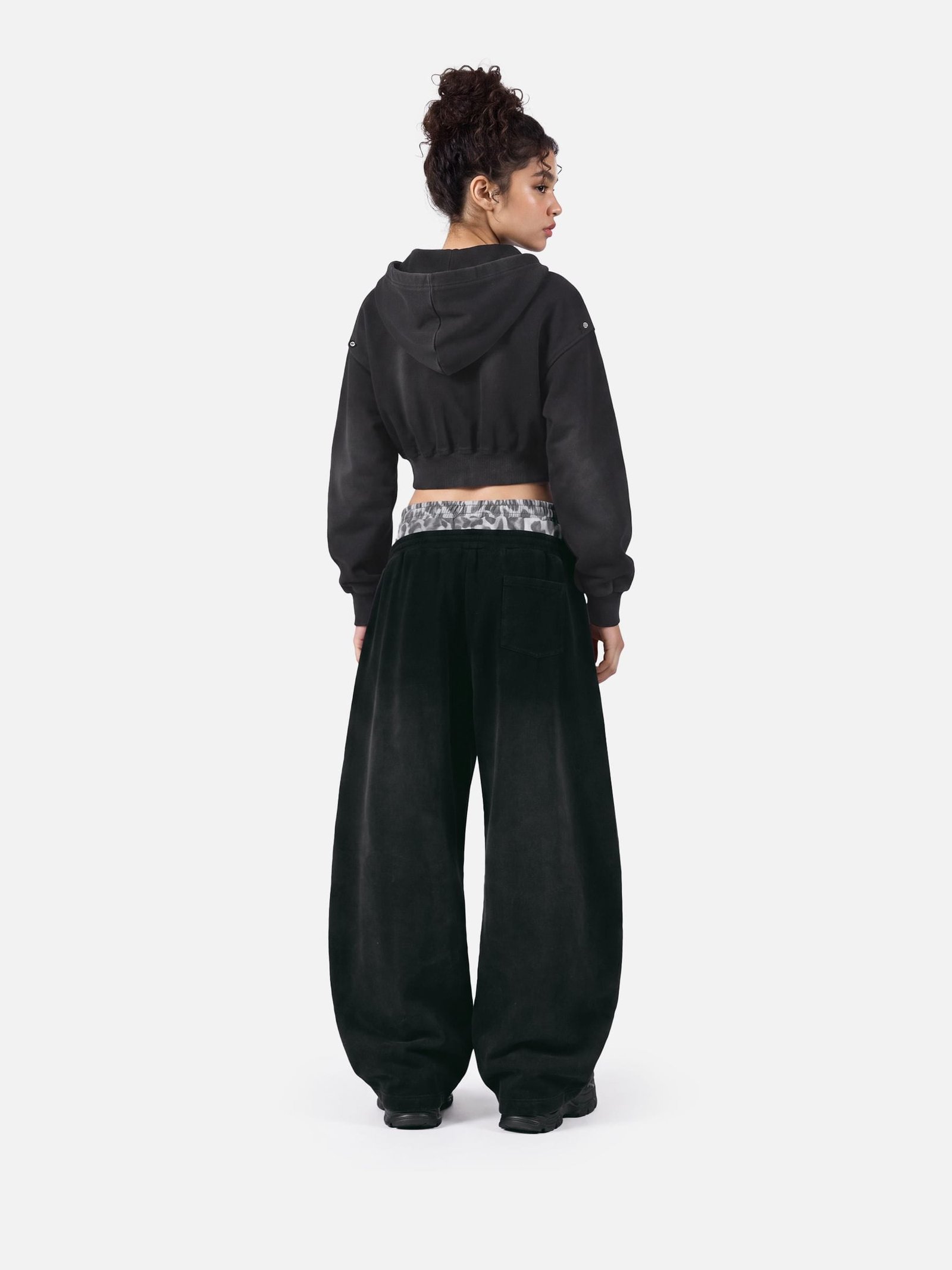 Aelfric Eden Cropped Spray Dyed Zip Up Hoodie
